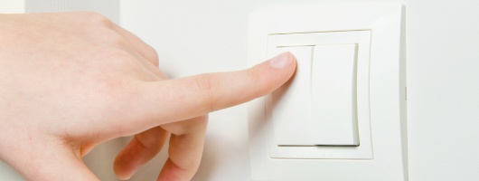 Sterowanie oświetleniem w inteligentym domu ściemniacz dimer oświetlenia LED